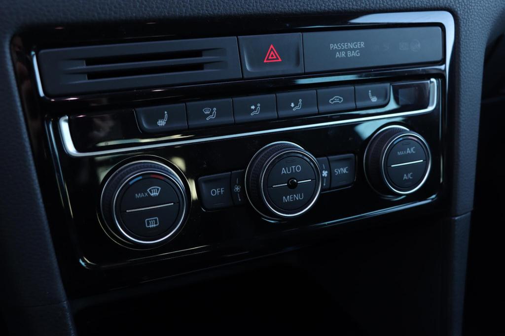 Volkswagen Golf Sportsvan 1.4 tsi business edition connected | adaptive | s