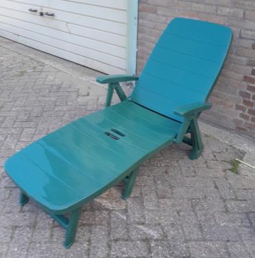 Z.g.a.n. Ligbed Jardin  donker groen geheel opvouwbaar