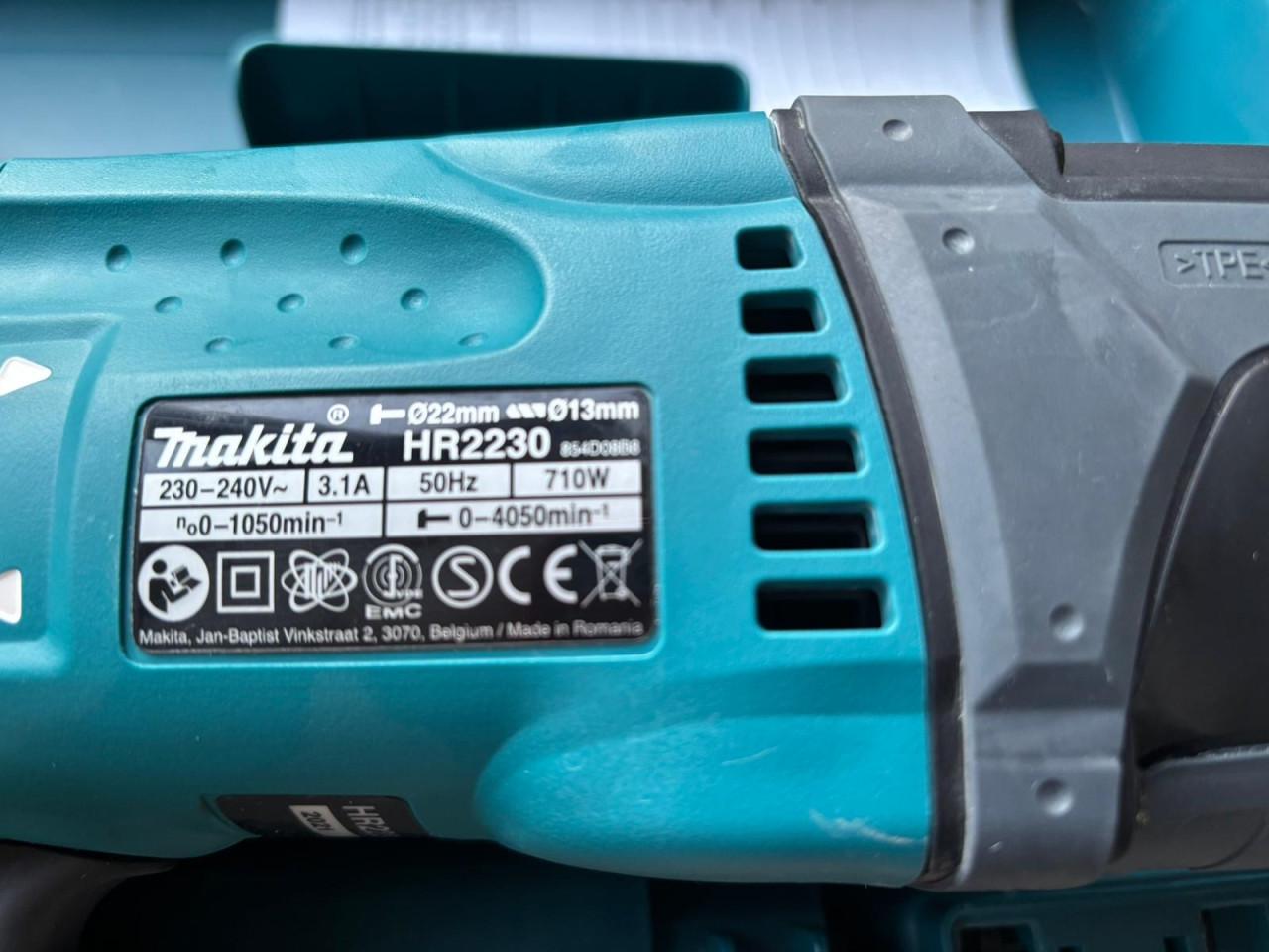 Makita Boorhamer HR-2230 - Nieuwstaat