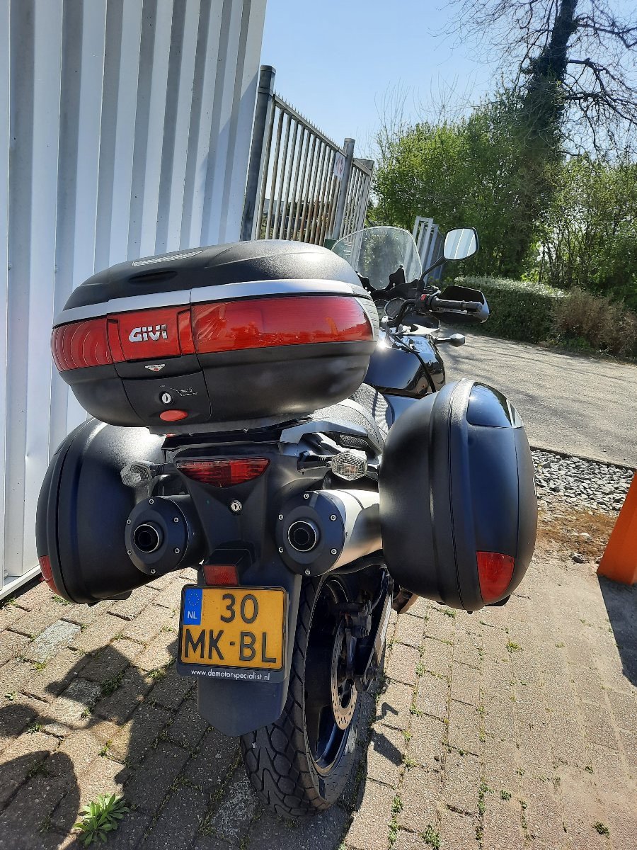 Suzuki VStrom 1000 uit 2007 met veel extra's