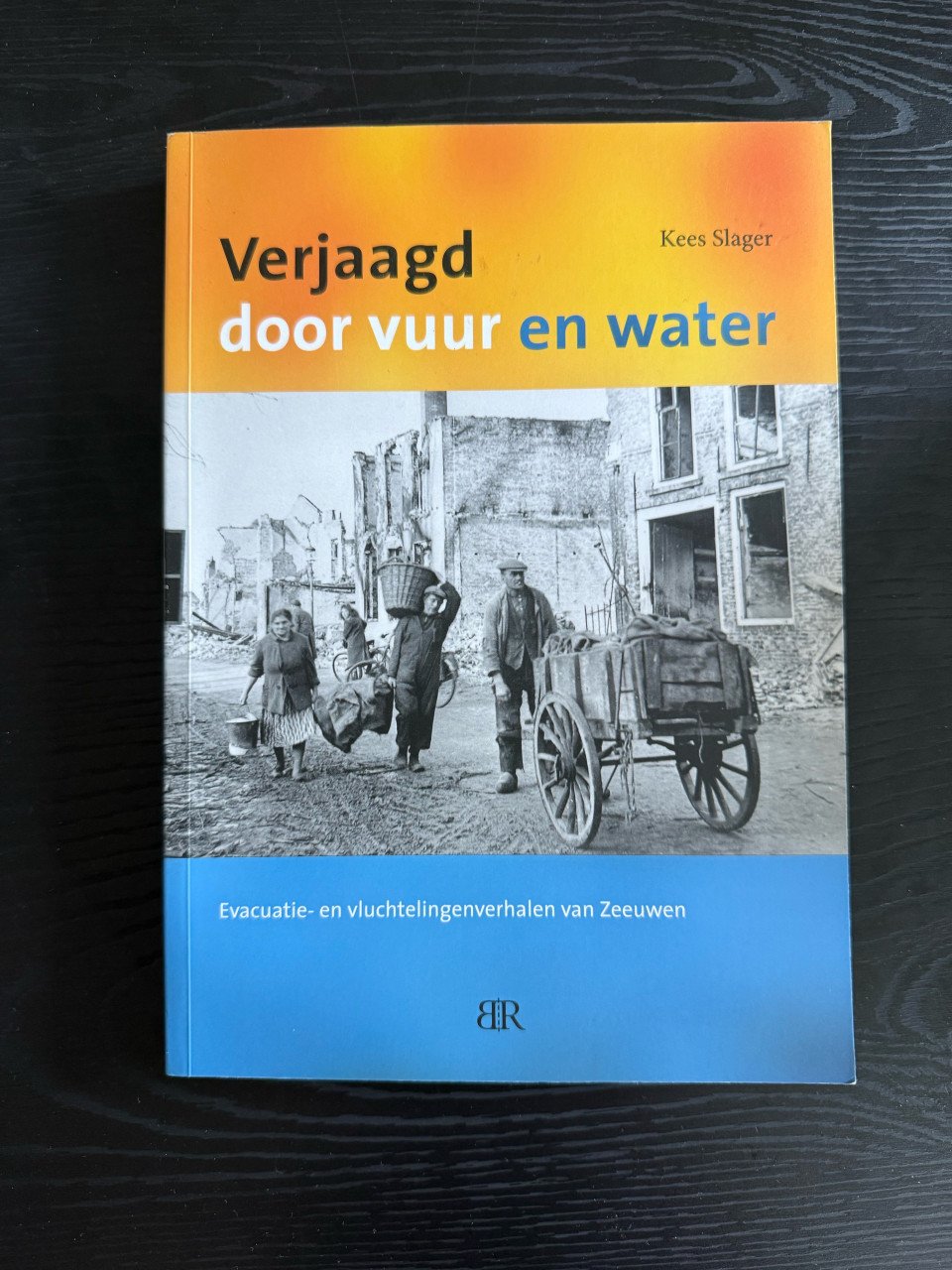 Kees Slager-Verjaagd door vuur en water