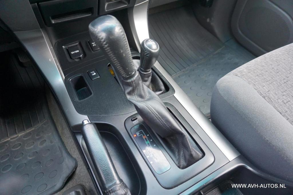Toyota Land Cruiser 4.0 v6 vvt-i lx automaat