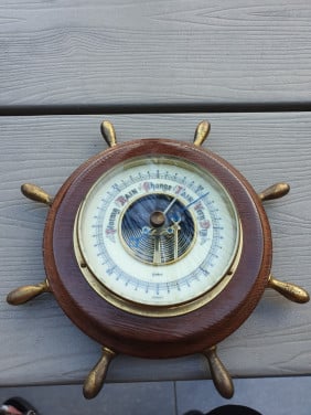Leuk antiek android stuurwiel barometer in nette en werkende staat