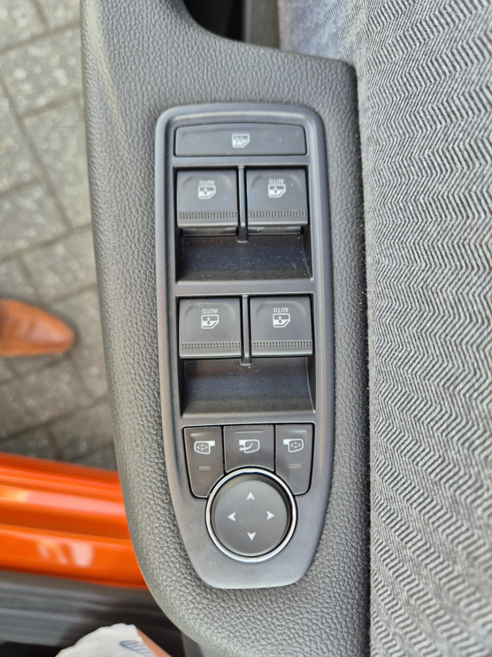 Renault Clio 1.0 tce 90 gpf techno camera, stoel- en stuurverwarming, navig