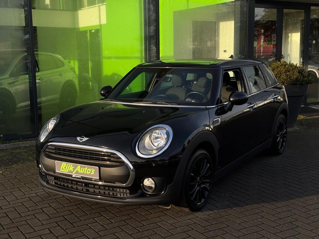 Mini Clubman mini 1.5 one * stoelverwarming * pdc * navigatie