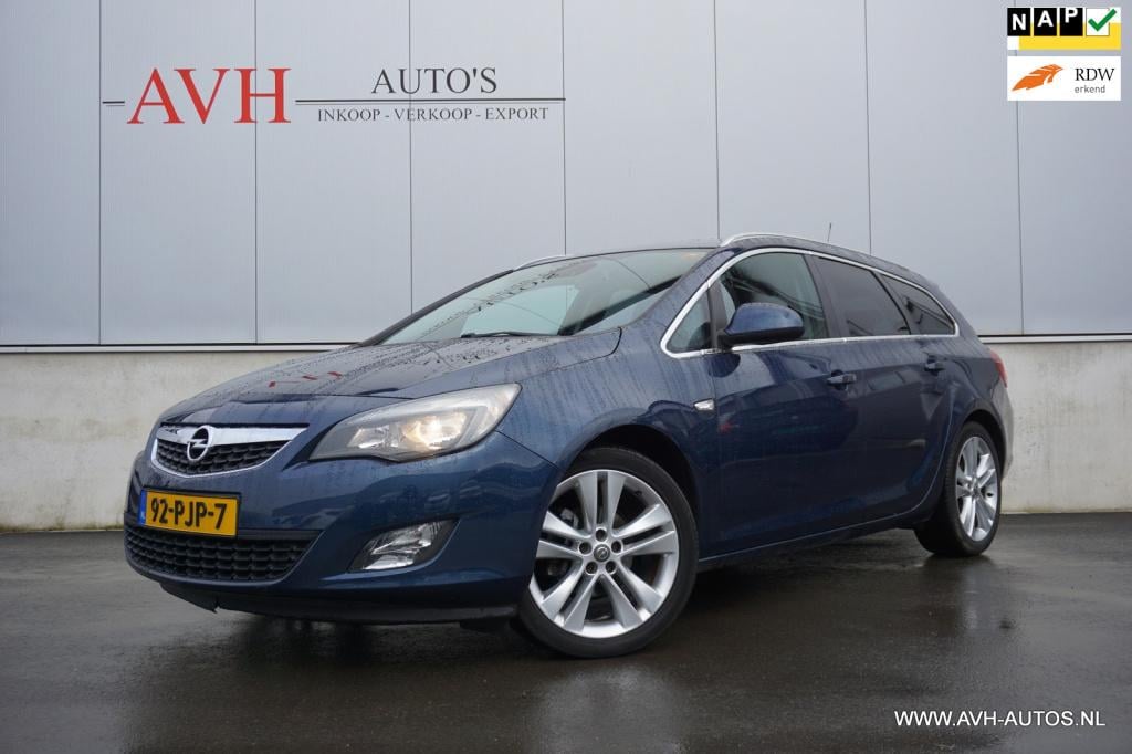 Opel Astra sports tourer 1.4 turbo sport