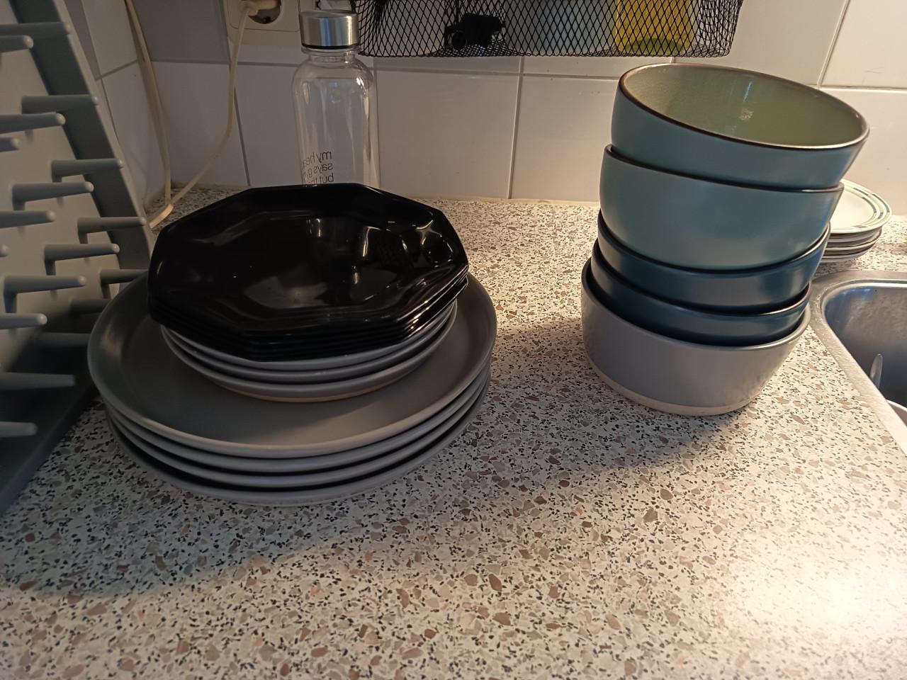 Borden en schaaltjes