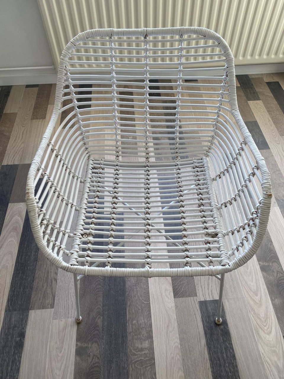 Twee rietenstoelen