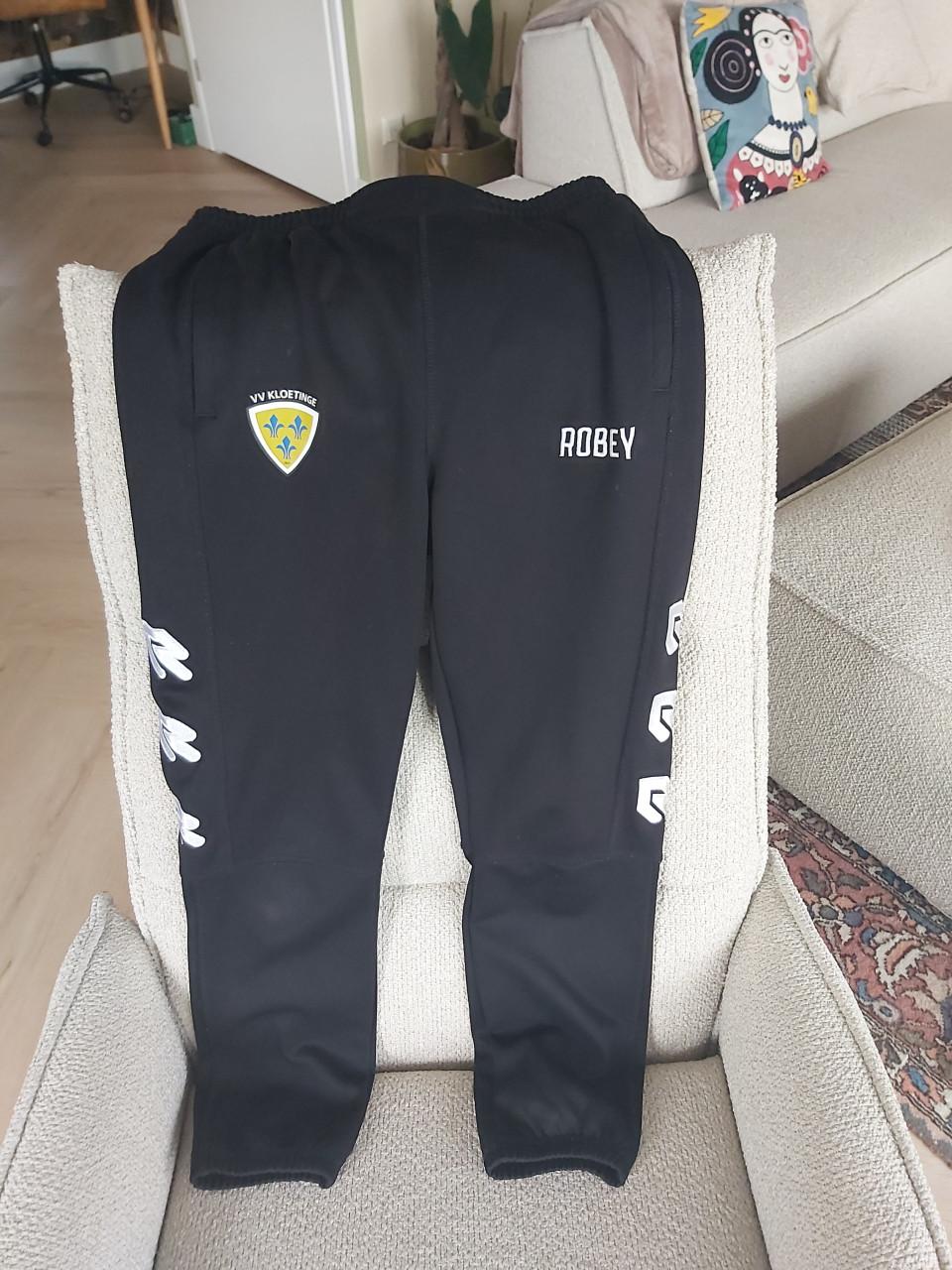 Voetbal broek V.V Kloetinge maat 164