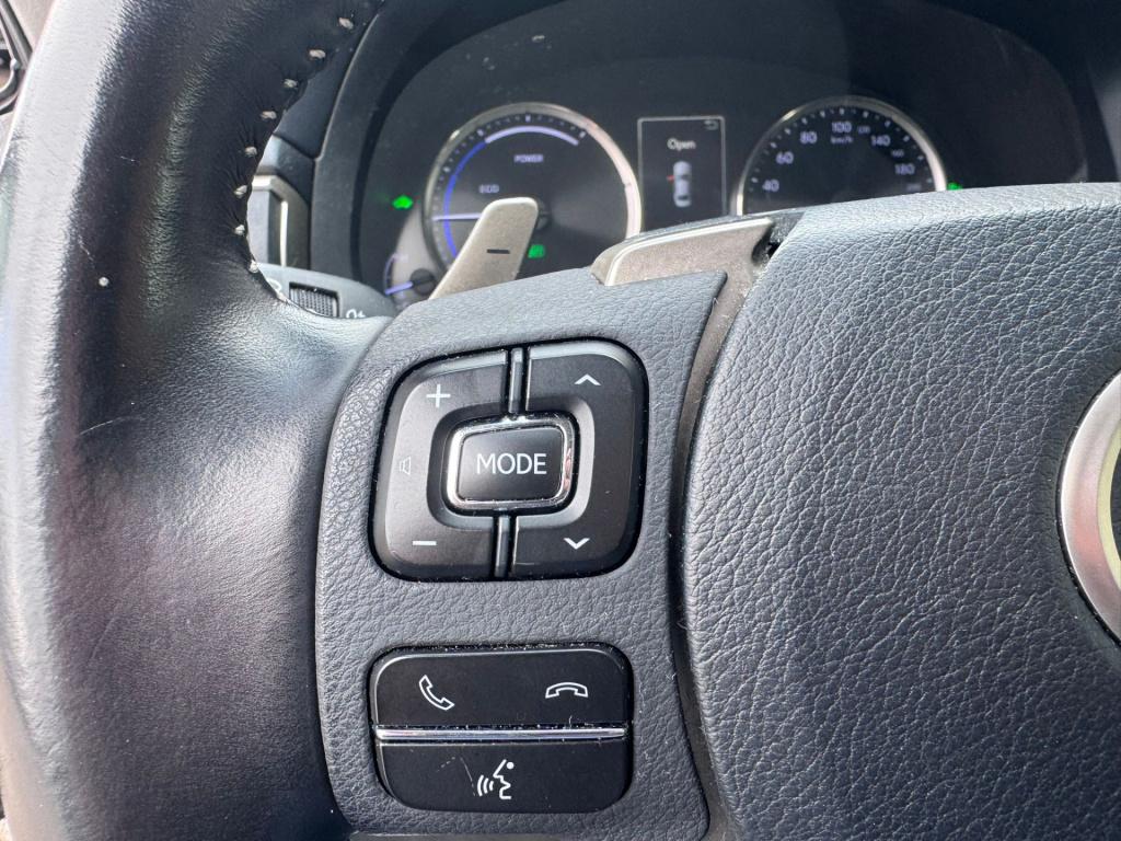 Lexus Is 300h hybrid business line