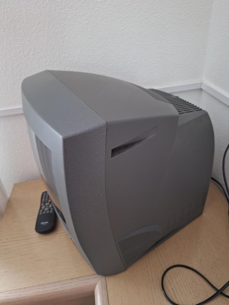 Gratis af te halen: een Philips televisie die momenteel niet werkt.