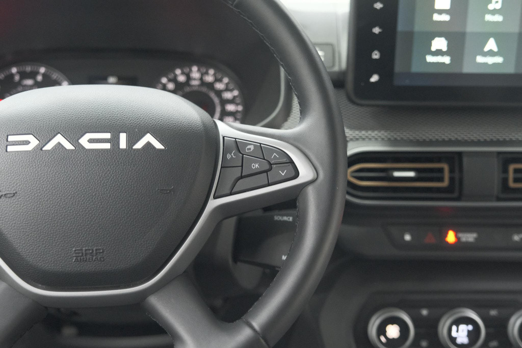 Dacia Sandero Stepway tce 90 expression | camera | dodehoekdetectie | navig