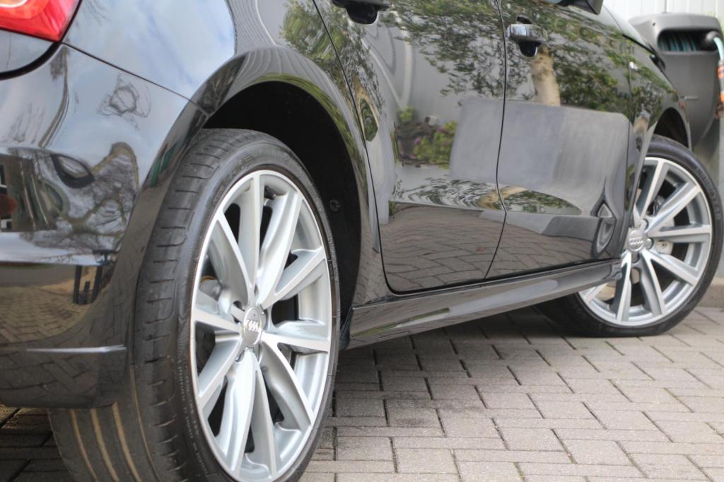 Audi A1 Sportback 1.4 tfsi s-line - stoelverwarming - parkeersensoren - 17 