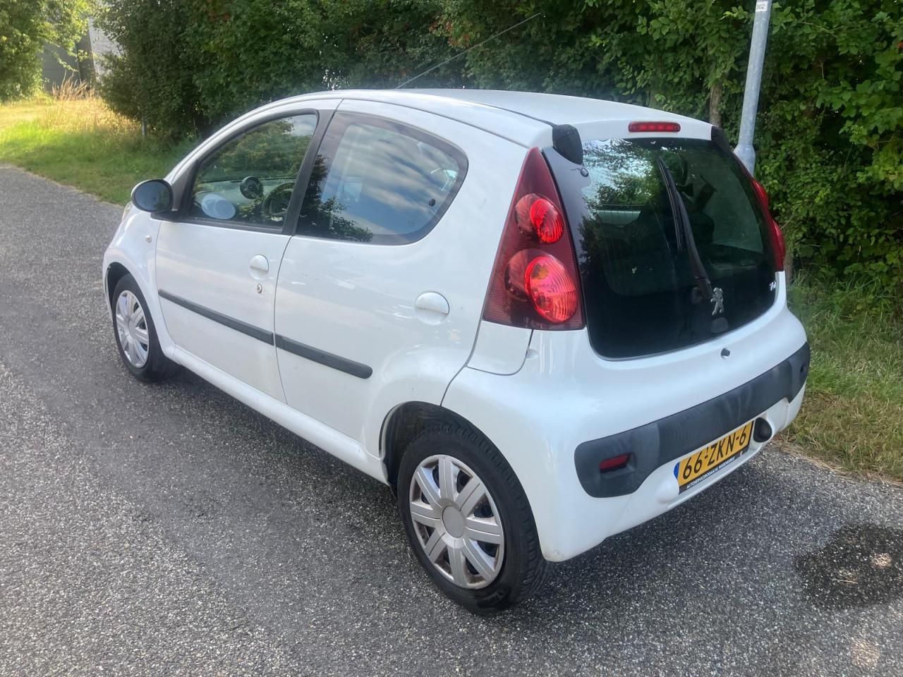 Peugeot 107 1.0