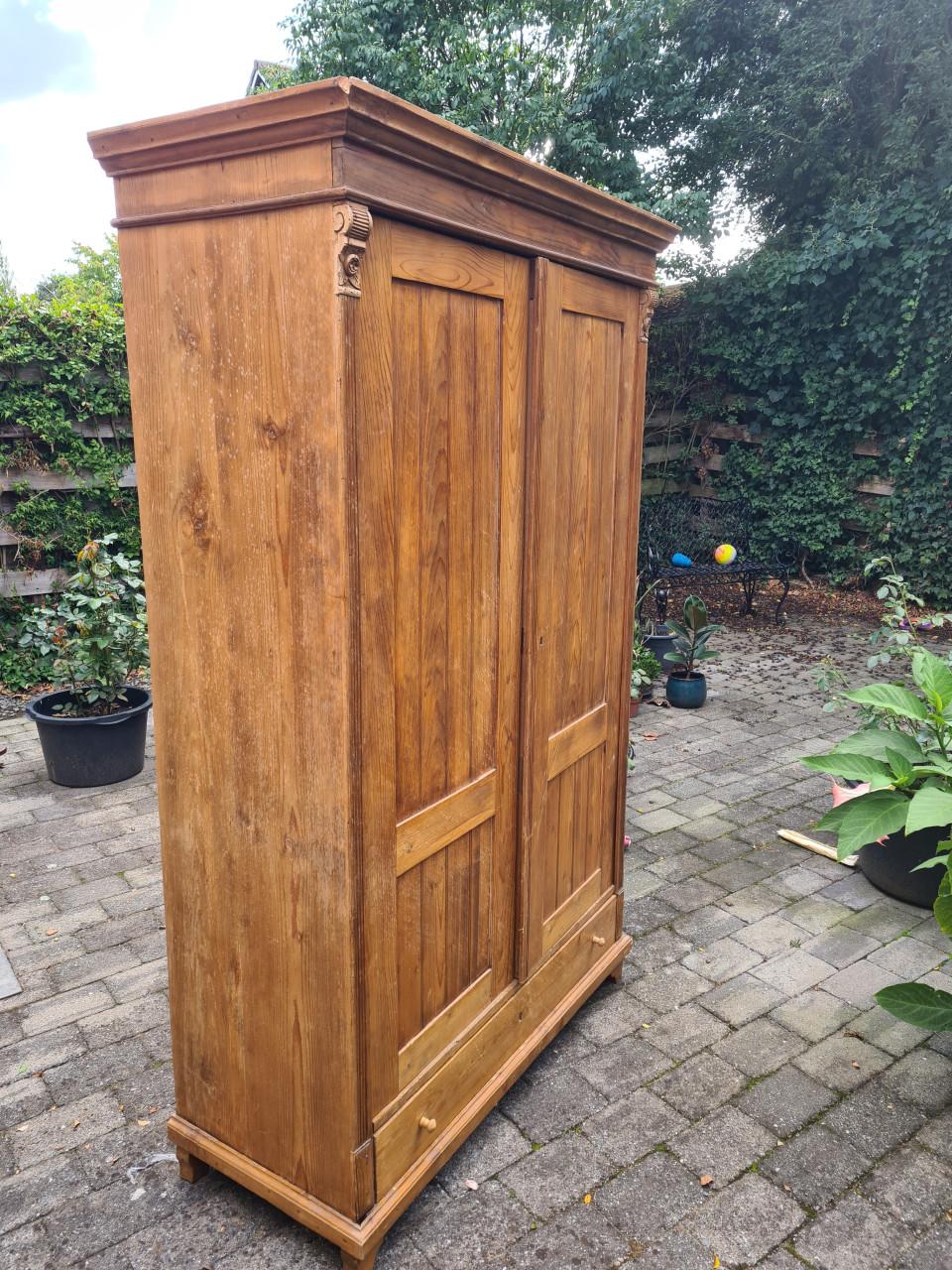 Antieke kast
