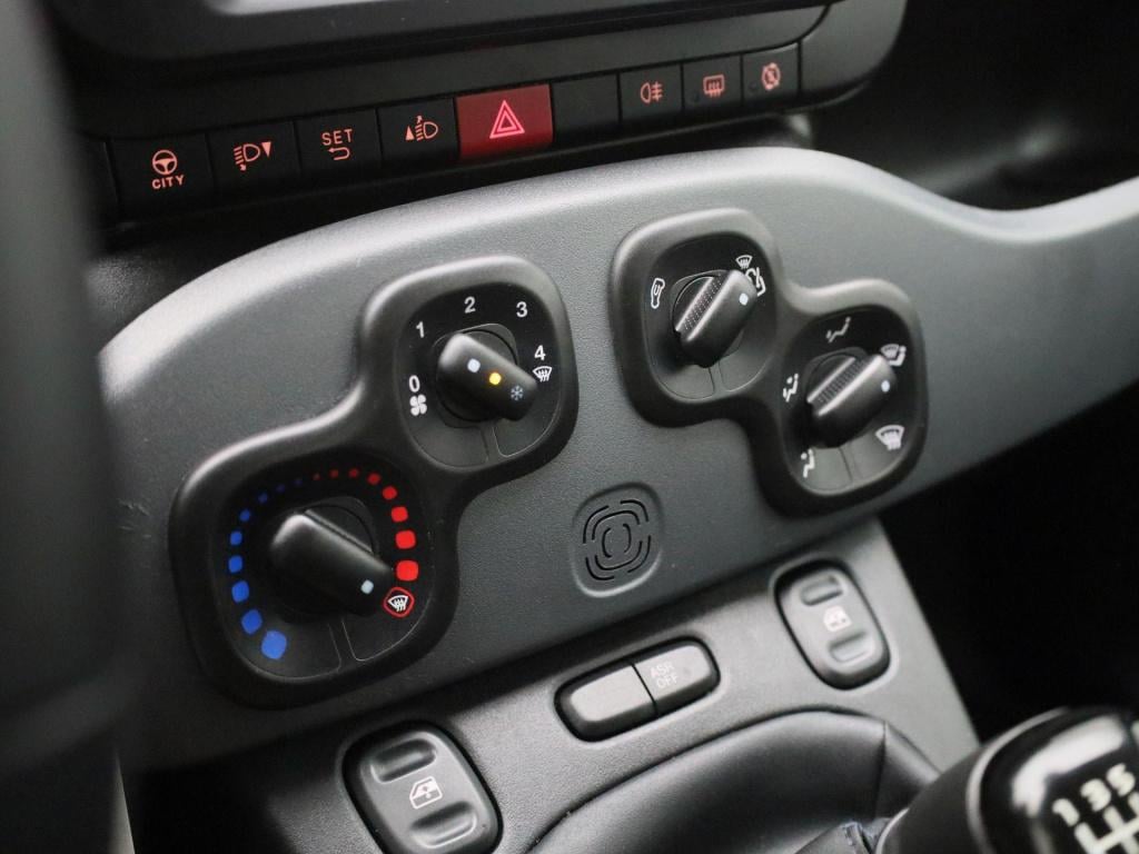 Fiat Panda 1.0 hybrid city life | dab | 7" touchscreen met carplay | 5 stoe