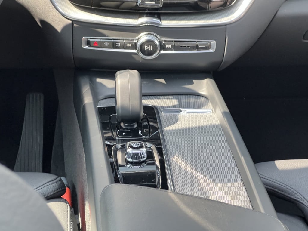 Volvo XC60 t6 398pk recharge dark| panodak| 360camera| trekhaak| adap.cruis