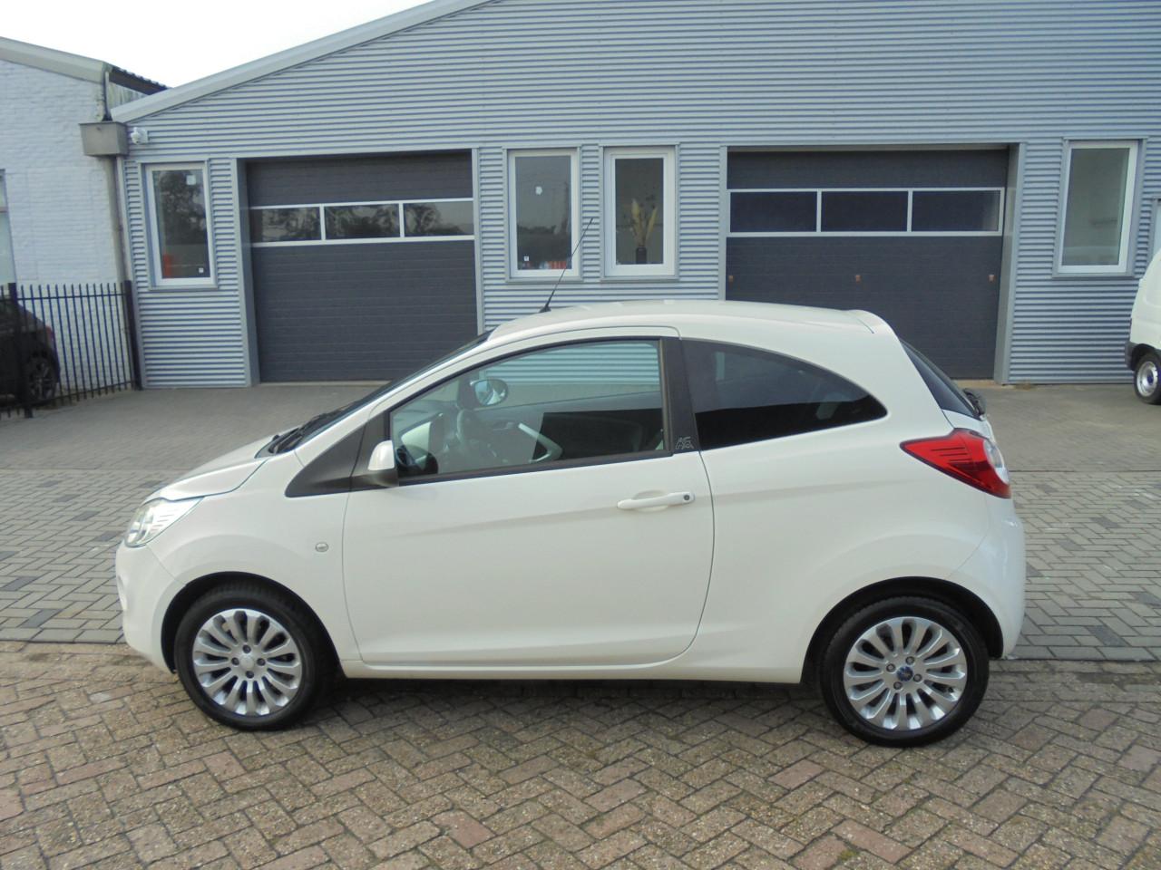 Ford Ka 1.2 Titanium bwjr 2010 in hele nette staat met N.A.P