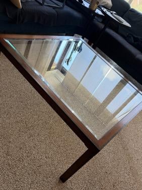 Kersenhout salontafel met glazen blad t.e.a.b.