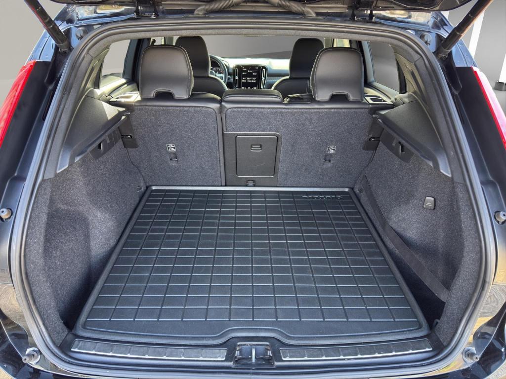 Volvo XC40 1.5 t3 r-design | camera | stoel/stuurverwarming | led | cruise 