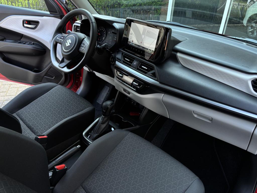 Suzuki Swift style automaat 1.2 smart hybrid/black rhino pakket