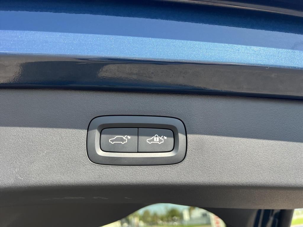 Lynk & Co 01 1.5 261pk phev 7dcth , panodak , adaptive cc , carplay , stoel