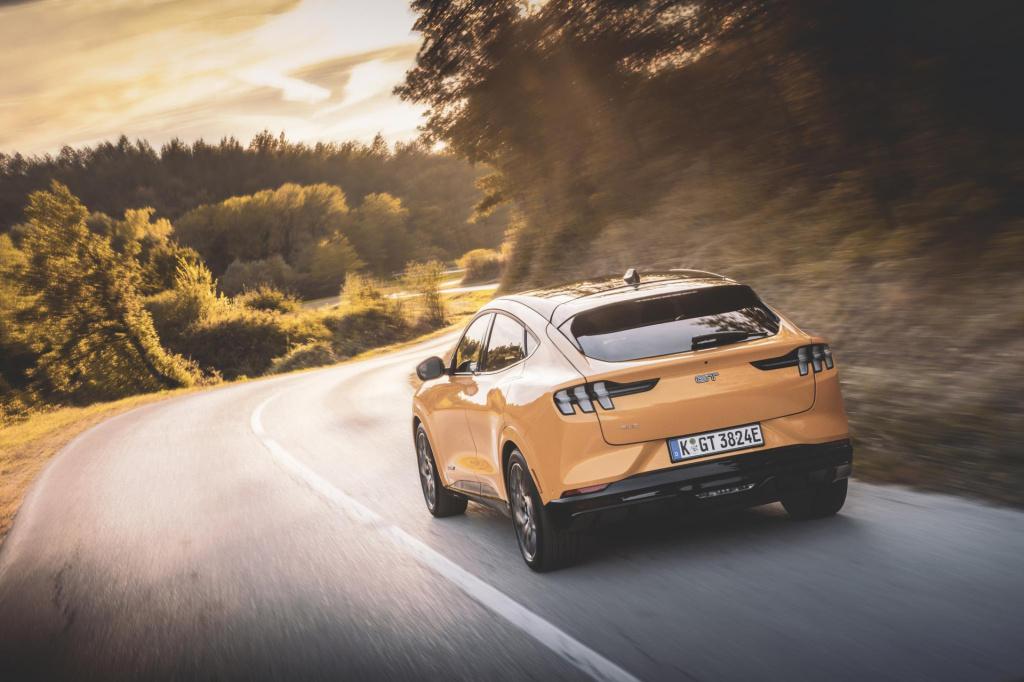Ford Mustang Mach-e gt extended awd 98 kwh | €5000.- korting | nieuw te bes