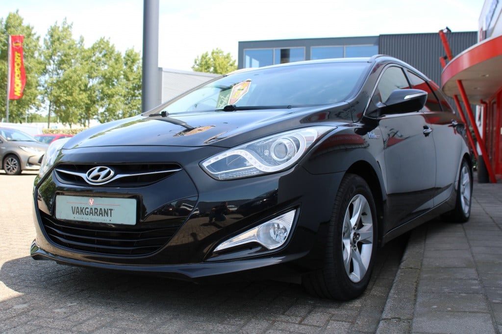 Hyundai I40 wagon 1.6 gdi b. bns ed.