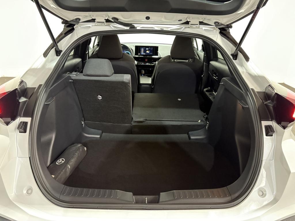 Toyota C-hr 1.8 hybrid 140 dynamic