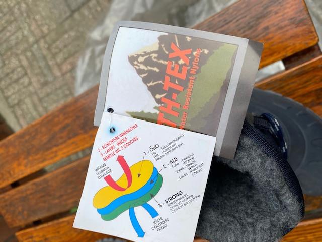 Nieuwe sneeuwlaarsjes  maat 29/30 goed merk, helaas te klein