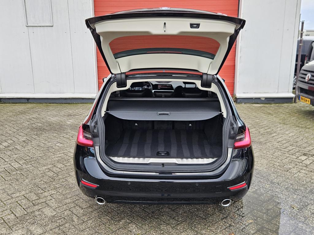 BMW 3-serie touring 320e | acc | pdc | carplay