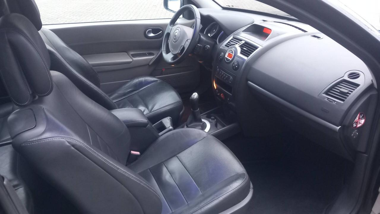Renault Megane 1.6 16v Privilege Luxe 3drs bj:2003 leer-airco