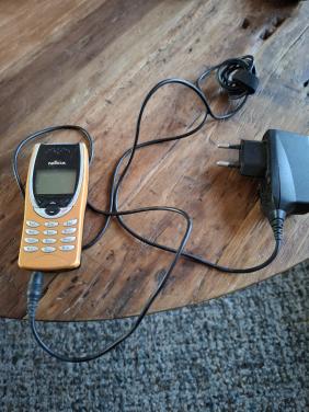Nokia 8210 4G mobiele telefoon.