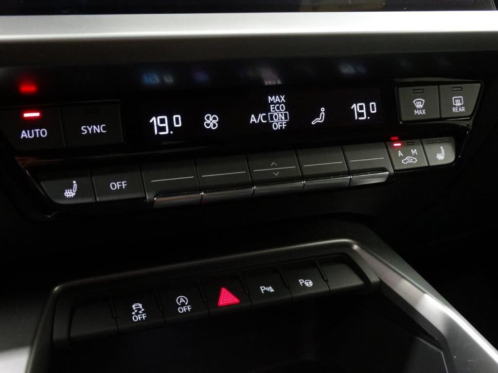Audi A3 35 tfsi 150pk s tronic s line edition
