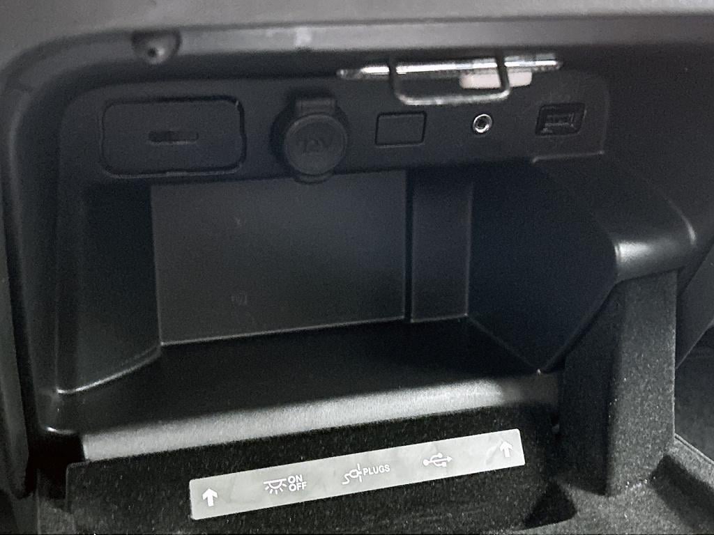 Citroen C4 Picasso 130 pk shine | rijklaar | trekhaak | comfort stoelen | c