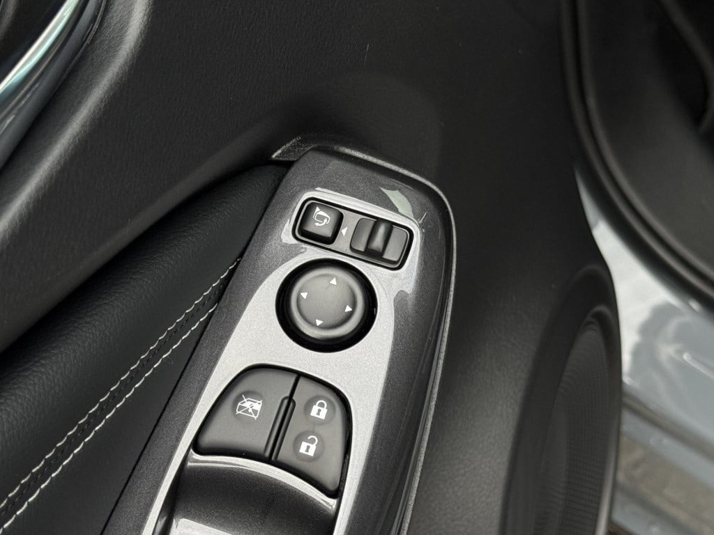 Nissan Juke 1.6 hybrid n-connecta | navigatie | camera | keyless entry | le