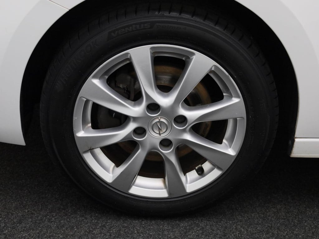 Opel Corsa 1.2 elegance | lmv | trekhaak | half leder | cruise control | ap
