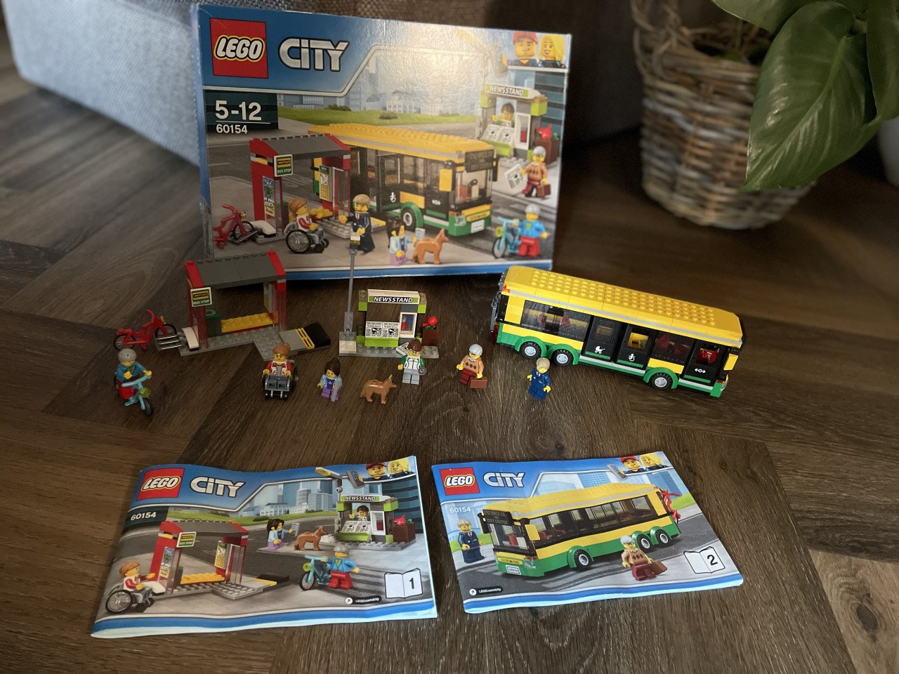 Lego City: Busstation 60154