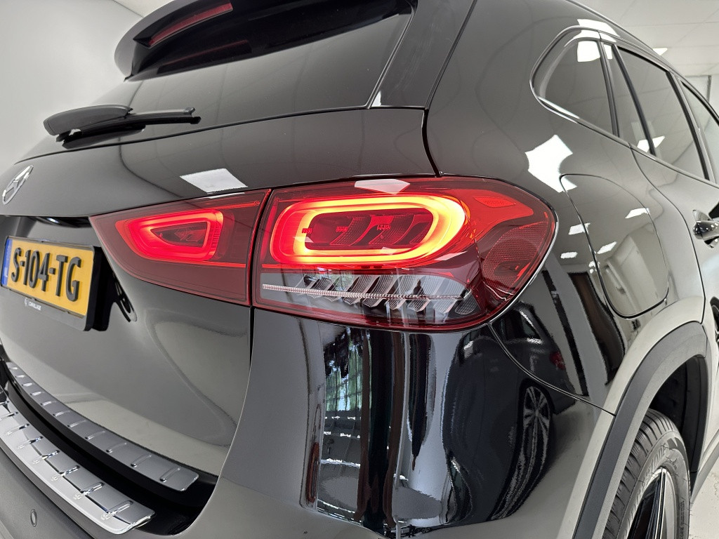 Mercedes-Benz Gla-klasse 250 e amg line | distronic | trekhaak | multibeam 