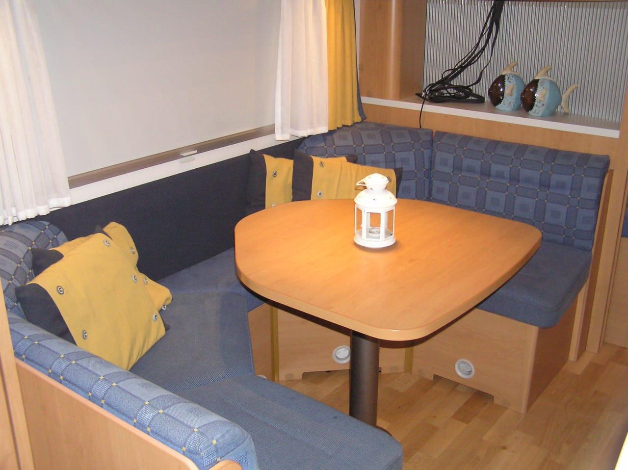 Caravan Knaus Südwind tandemasser uit 2007