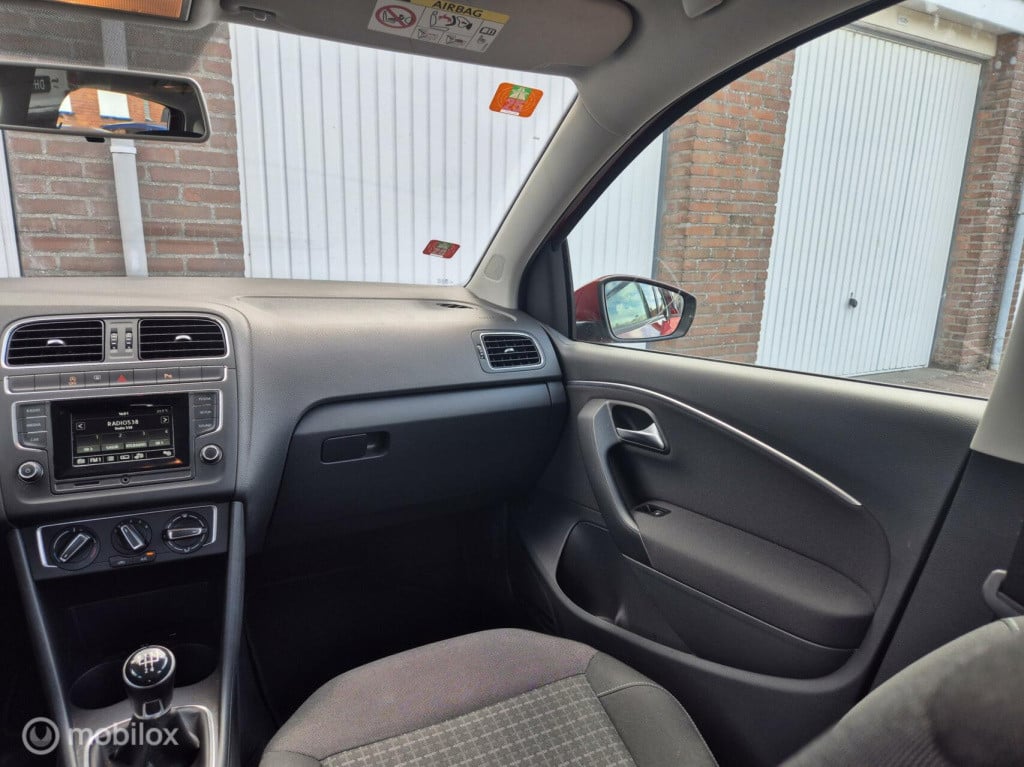 Volkswagen Polo 1.2 tsi comfortline / dealeronderhouden / cruisecontrol / b