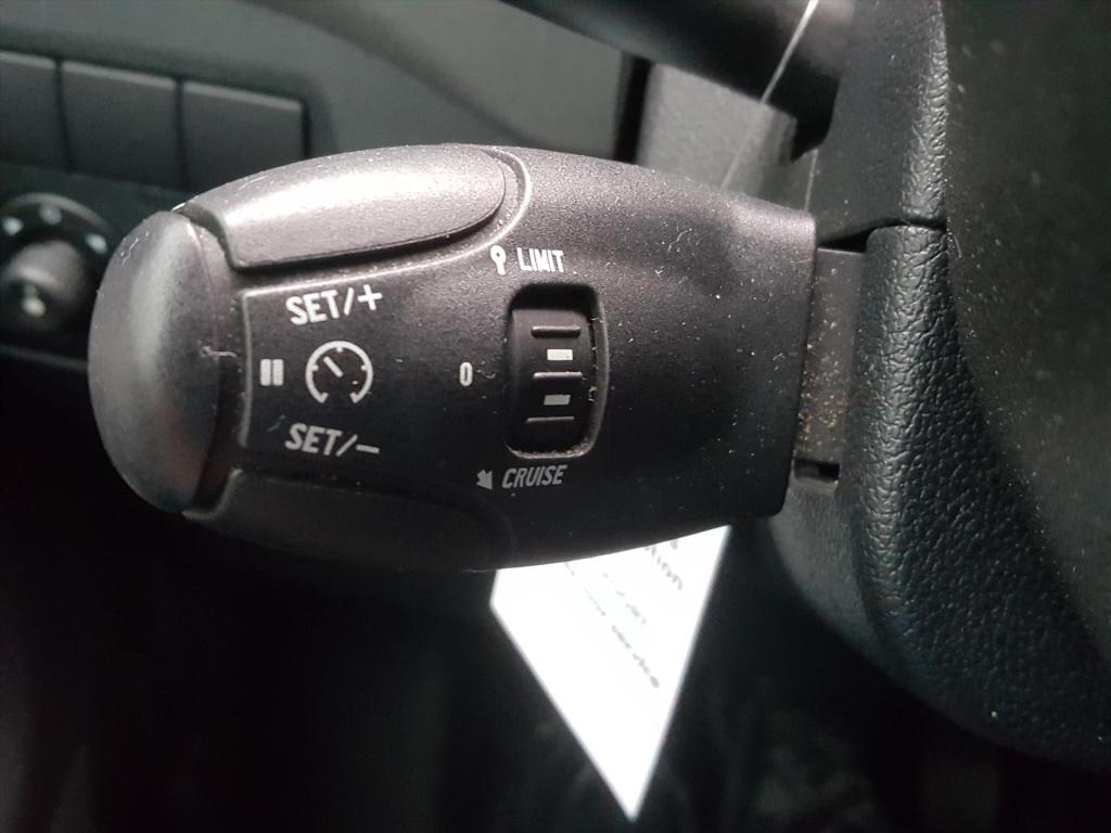 Peugeot Partner 1.6vti-110pk tepee outdoor zenith-dak | trekhaak | panorama