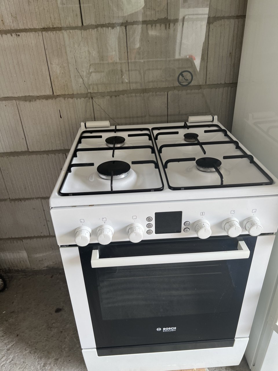 Bosch vrijstaand Gasfornuis met elektrische hetelucht oven Grill