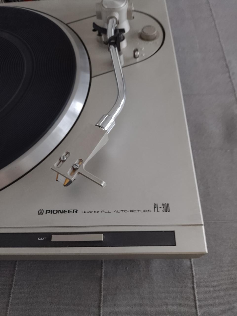 Pioneer platenspeler met nieuwe Tonar Diamond Naald