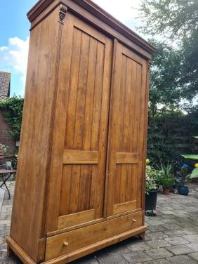 Antieke kast