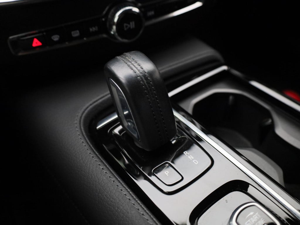Volvo V60 2.0 t6 recharge awd inscription | automaat | lmv | trekhaak | led