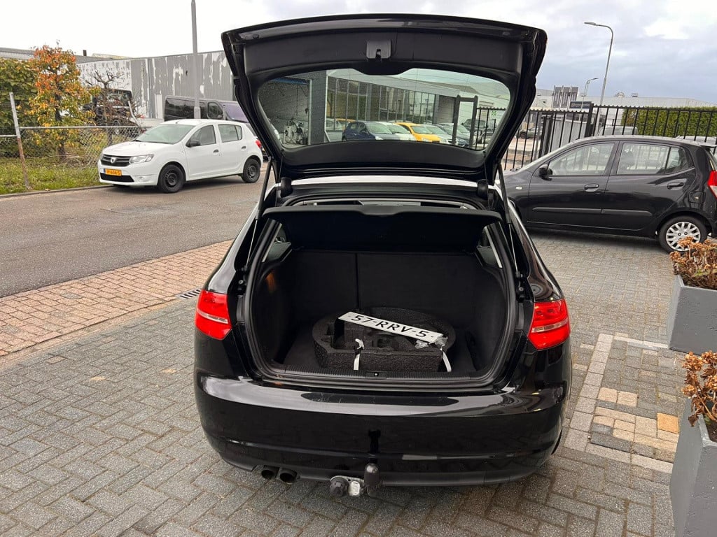 Audi A3 sportback 1.4 tfsi attraction pro line