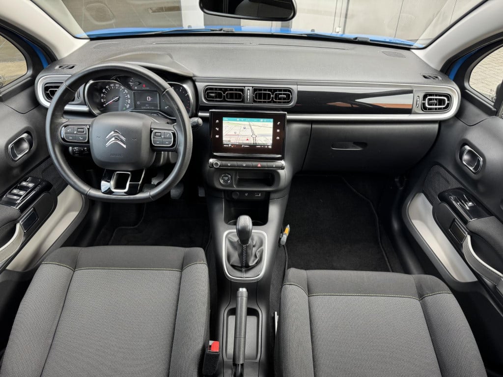 Citroen C3 1.2 puretech s&s shine panoramadak | navigatie full-map | camera
