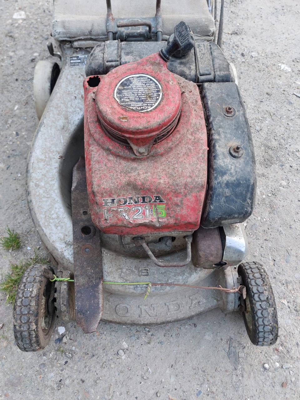 2x Honda grasmaaier voor onderdelen