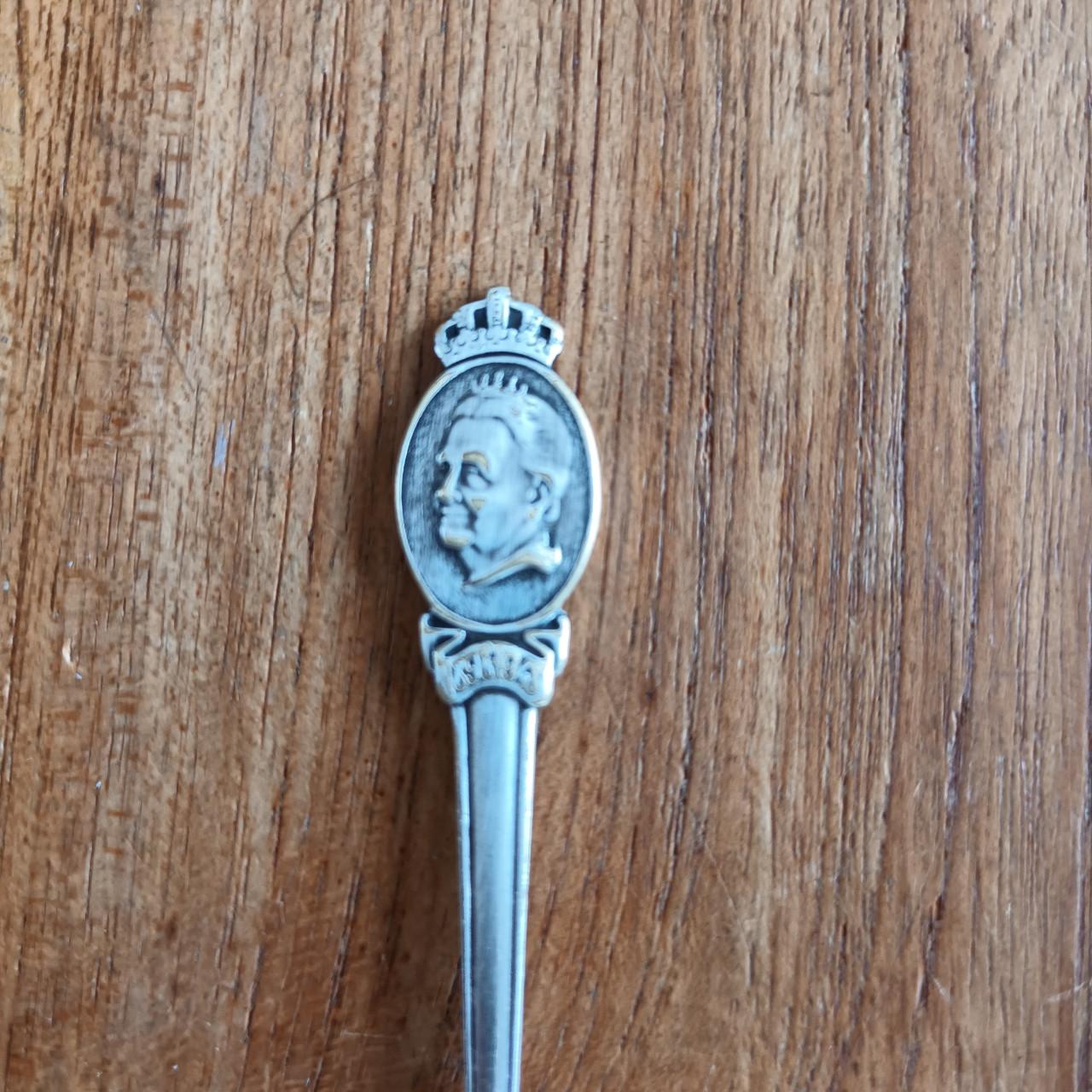 6 oude verzilverde verzamelaars lepeltjes